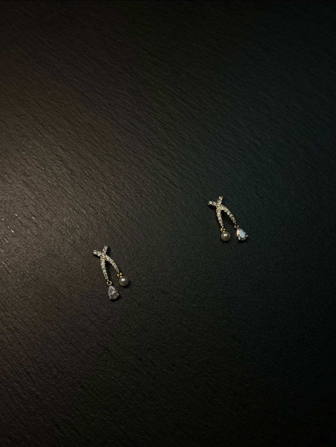 Pearl & Diamond - flower Stud Earrings