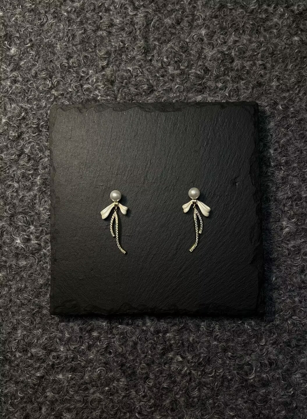 AvoStudio 中古耳饰Ribbon-海风缎语