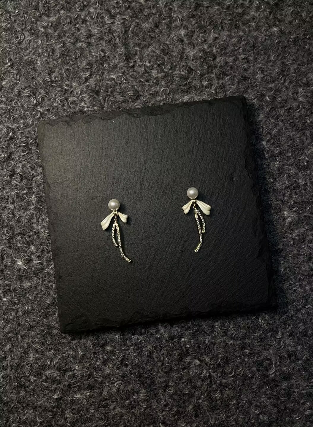 AvoStudio 中古耳饰Ribbon-海风缎语