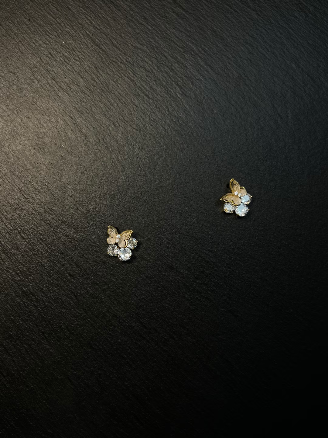 Neon Glow 霓虹蝶光 Vintage 中古耳饰