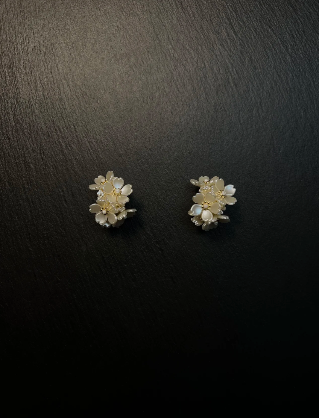 Cream - colored Flower Cluster Earrings