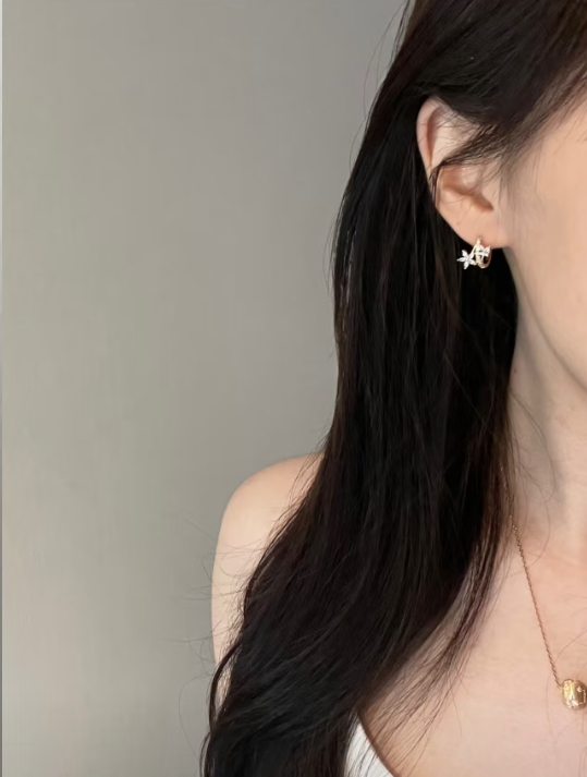 Diamond - decorated Flower Huggie Earrings