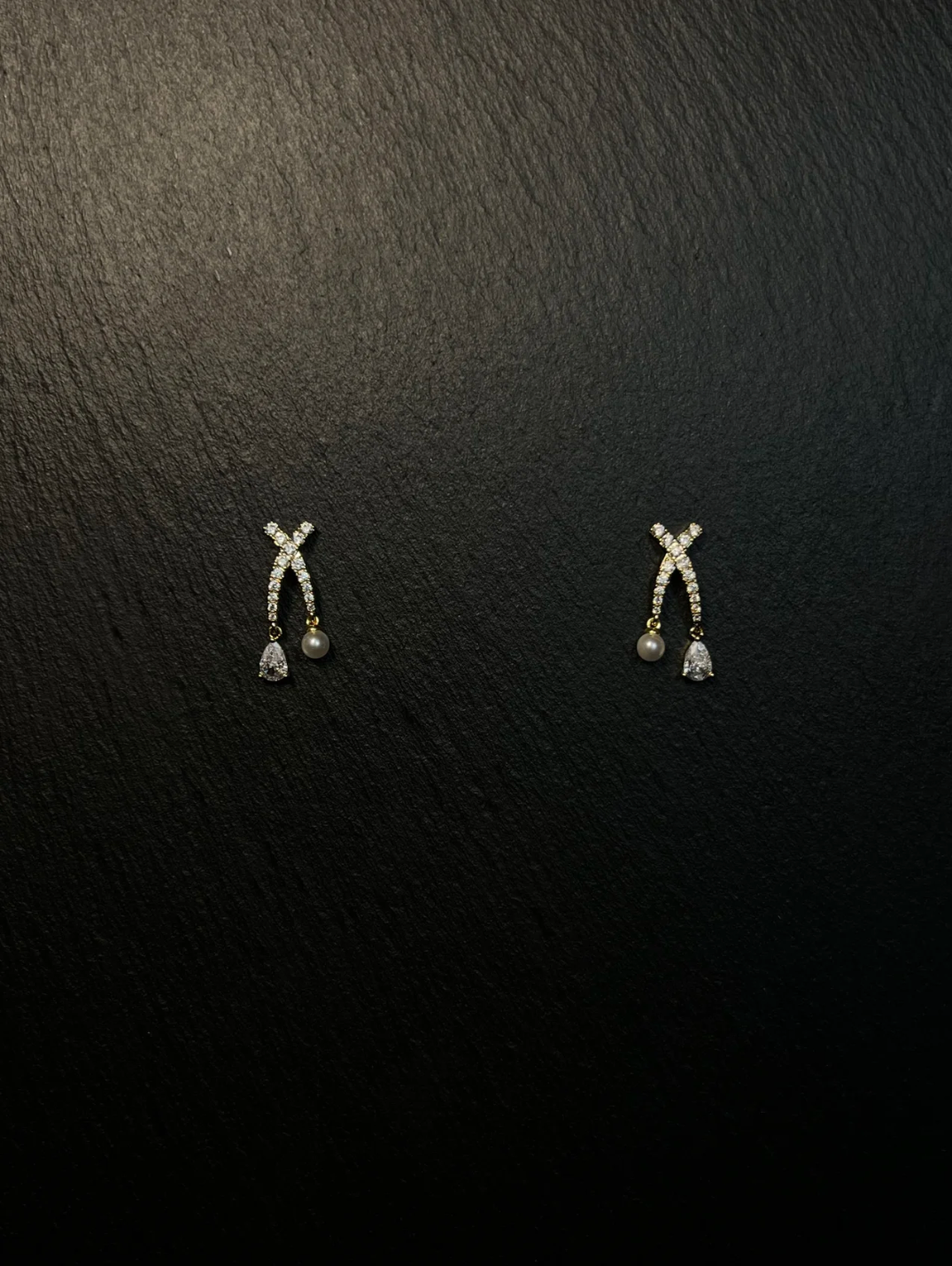 Pearl & Diamond - flower Stud Earrings