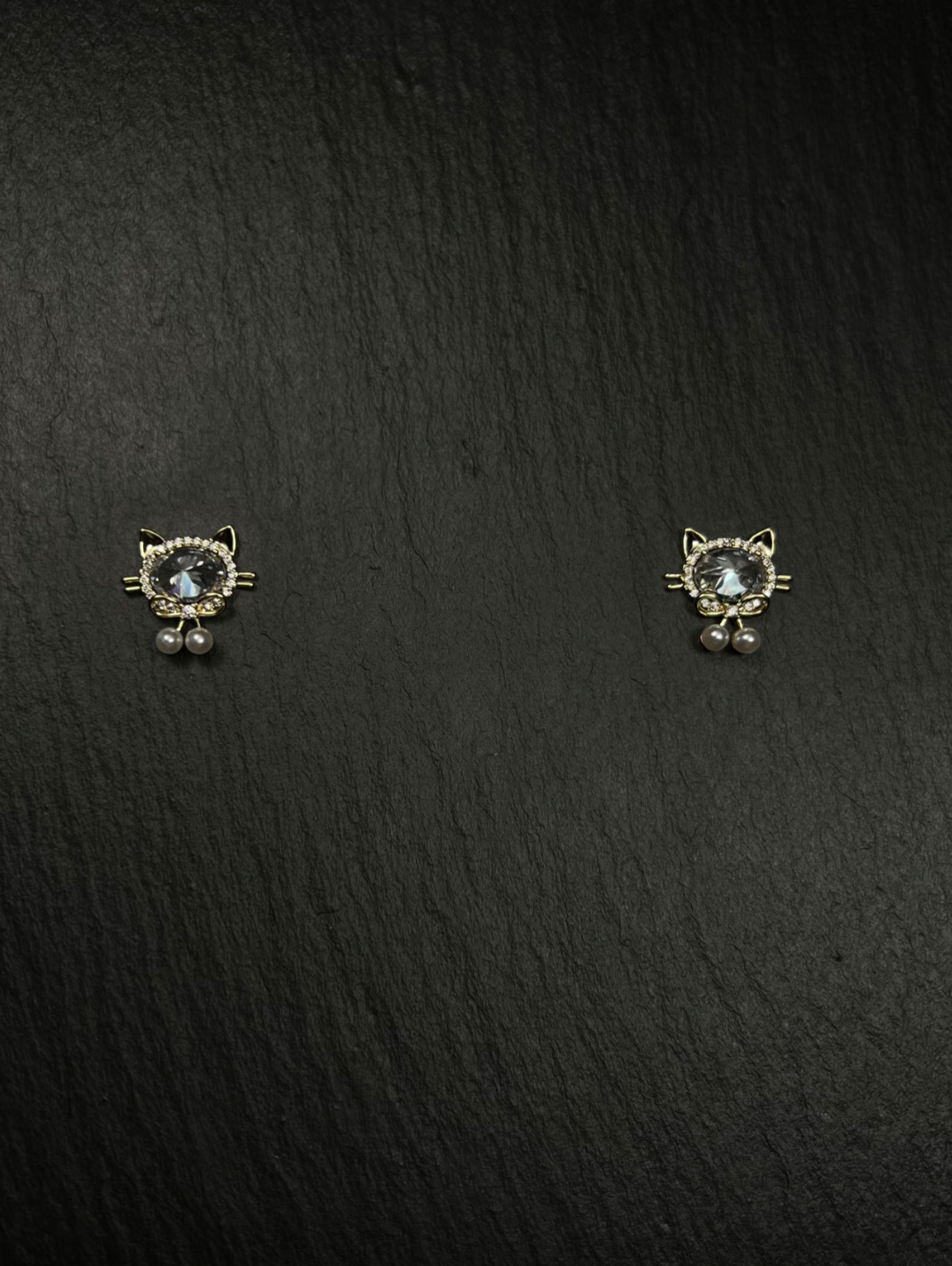 Cat - shaped Diamond Stud Earrings