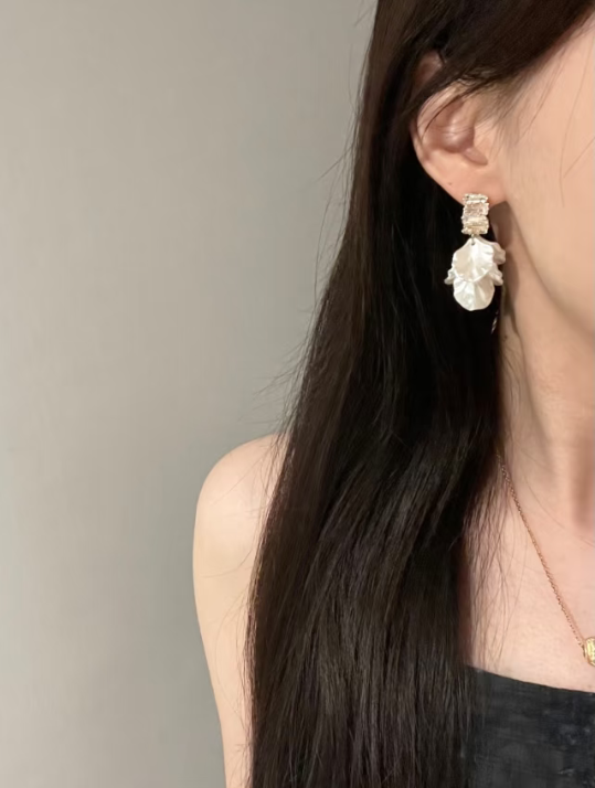 Diamond - decorated Petal Drop Earrings