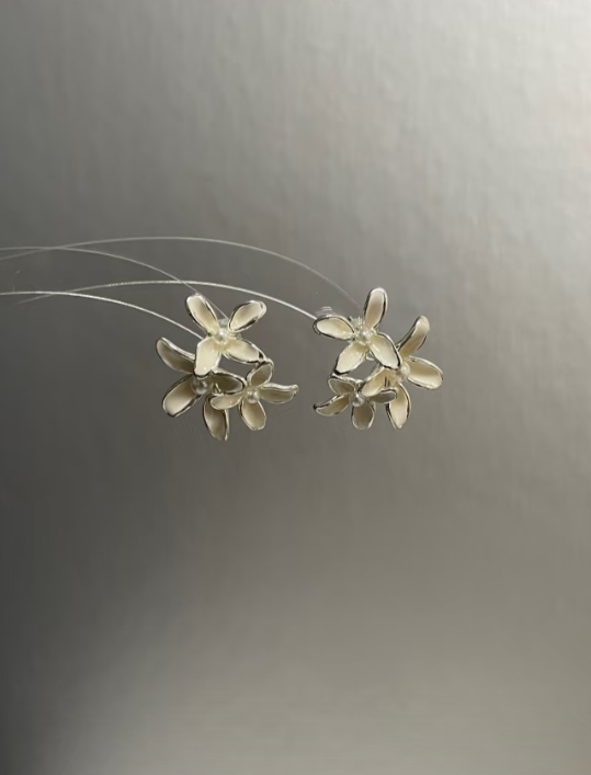 Flower - cluster Stud Earrings